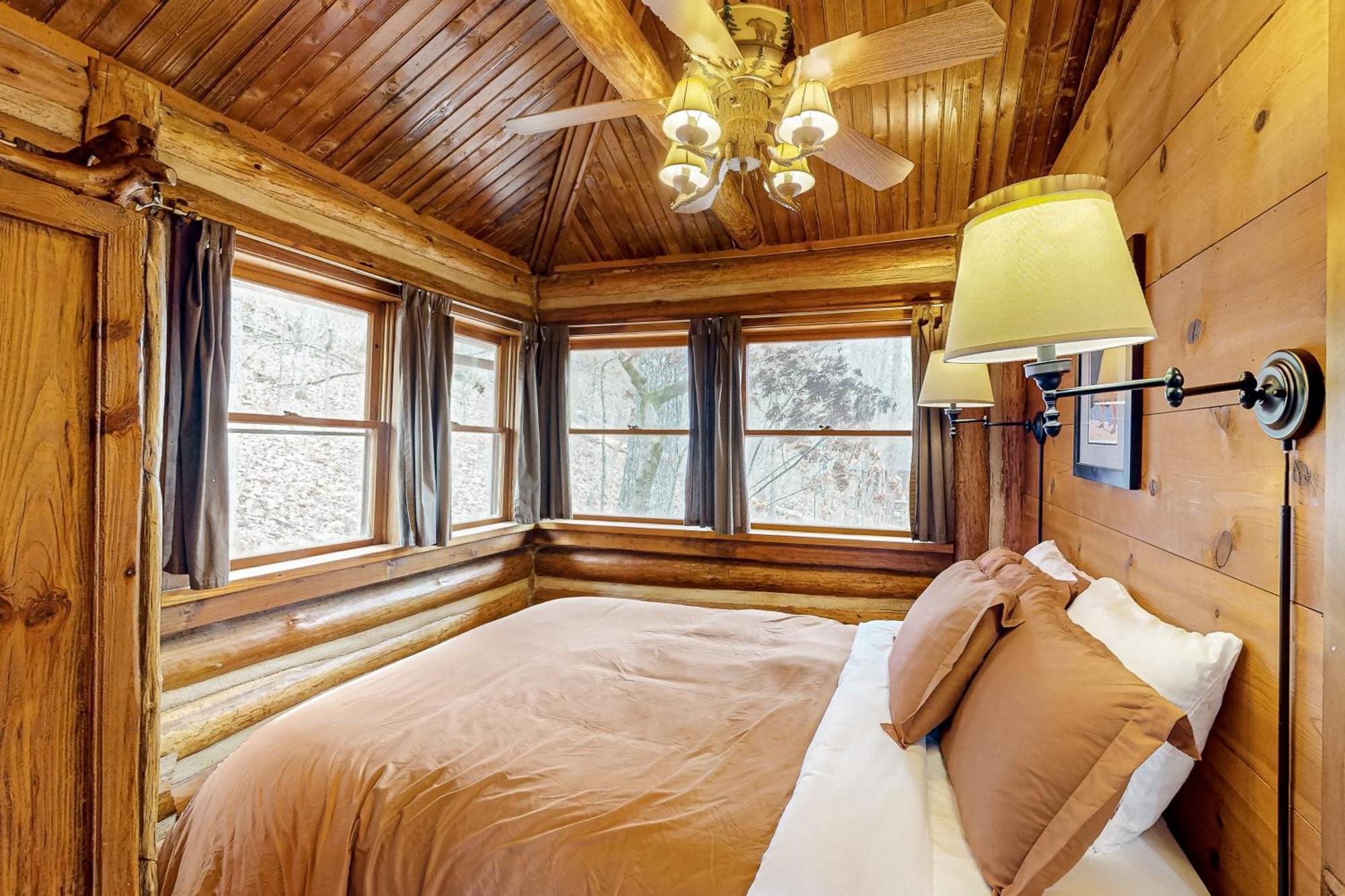 Lake Lucerne - Treehouse Cabin #01 Eureka Springs Extérieur photo